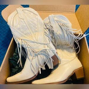 New Never Worn Cream Fringe Western Boots
